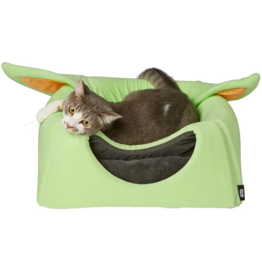 𝗰𝗵𝗲𝘄𝘆 𝗦𝗧𝗔𝗥 𝗪𝗔𝗥𝗦 𝗠𝗔𝗡𝗗𝗔𝗟𝗢𝗥𝗜𝗔𝗡 The Child Cave Pet Bed Green